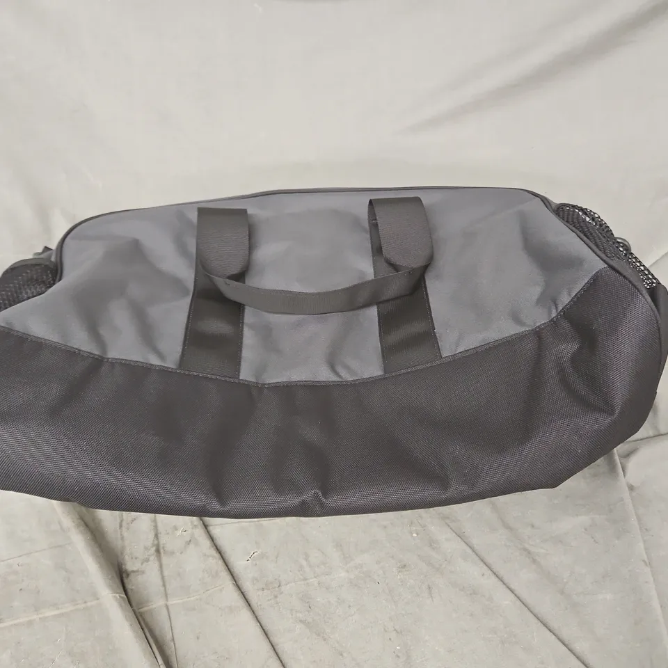 The North Face Y2K Duffel Bag – Black (One Size)