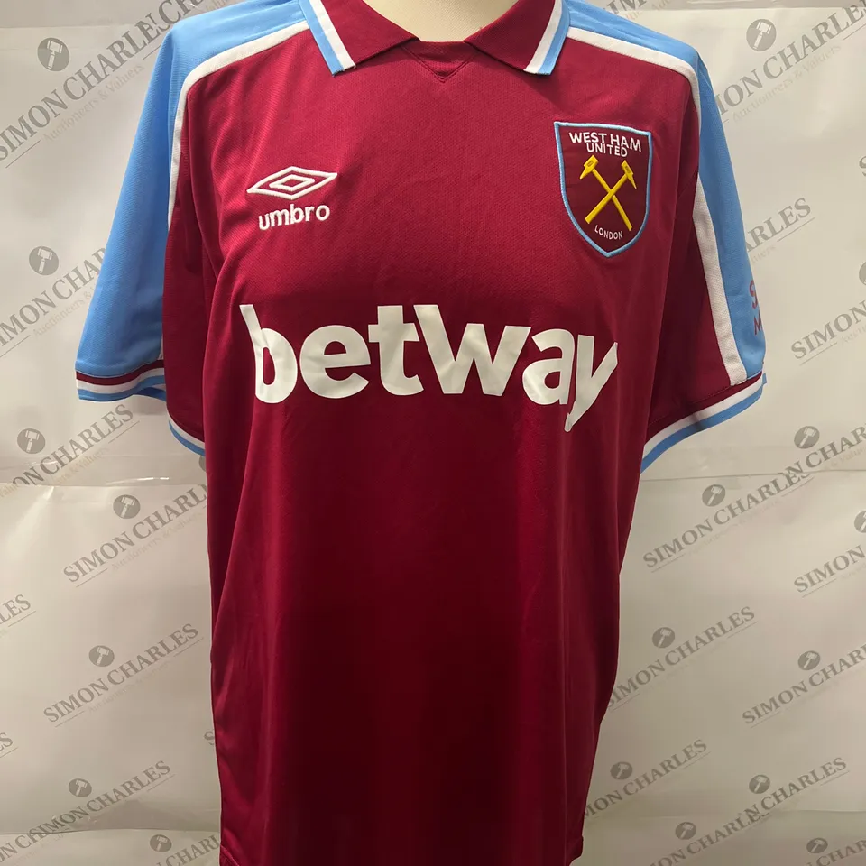 UMBRO WEST HAM UNITED HOME T-SHIRT IN RED SIZE 2XL