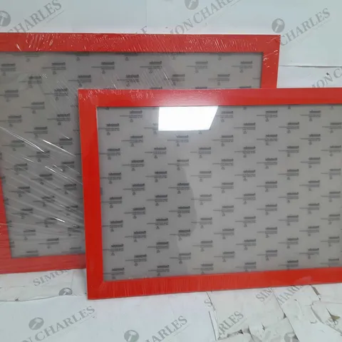 RED PHOTO FRAMES