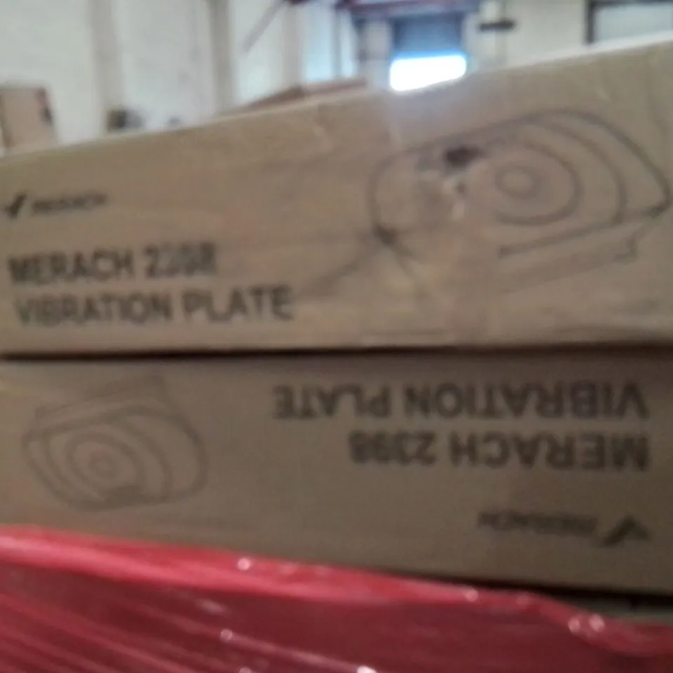 PALLET CONTAINING VARIOUS ASSORTED BOXED HOUSEHOLD ITEMS TO INCLUDE: VIBRATION PLATES, PET FOODS, COSTUME JEWELLERY,  LAPTOP STANDS AND LOTS MORE UNMARKED BOXED ITEMS 