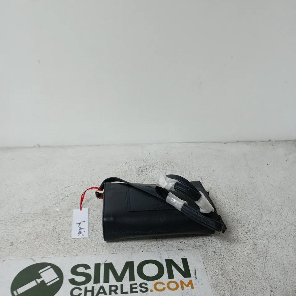 BLACK LEATHER CROSSBODY BAG 