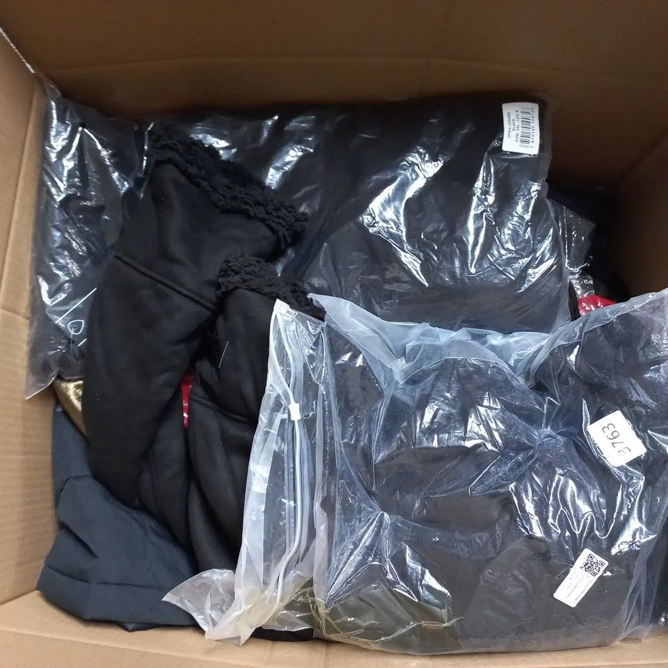 LARGE BOX OF APPROXIMATELY 20 ASSORTED CLOTHING ITEMS IN VARIOUS SIZES, STYLES AND COLOURS