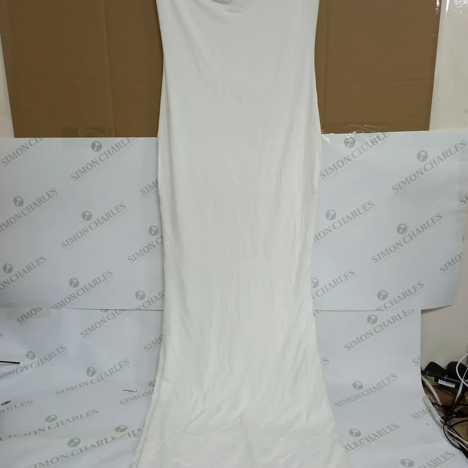 TALA 365 BANDEAU DRESS IN WHITE - MEDIUM