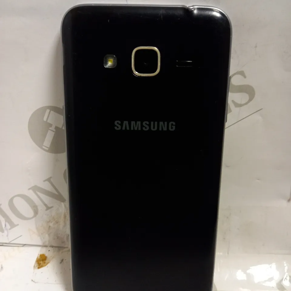 SAMSUNG GALAXY J3 6