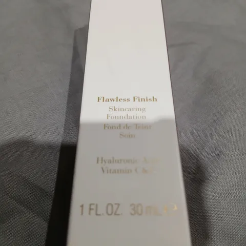 APPROXIMATELY 36 ELIZABETH ARDEN FLAWLESS FINISH FOUNDATION – SHADE 410N, 30 ML (1 OZ) – BOXED