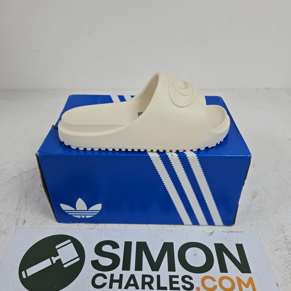 BOXED PAIR OF ADIDAS CAMPUS 00S FOAM SLIDES IN CREAM - UK 5