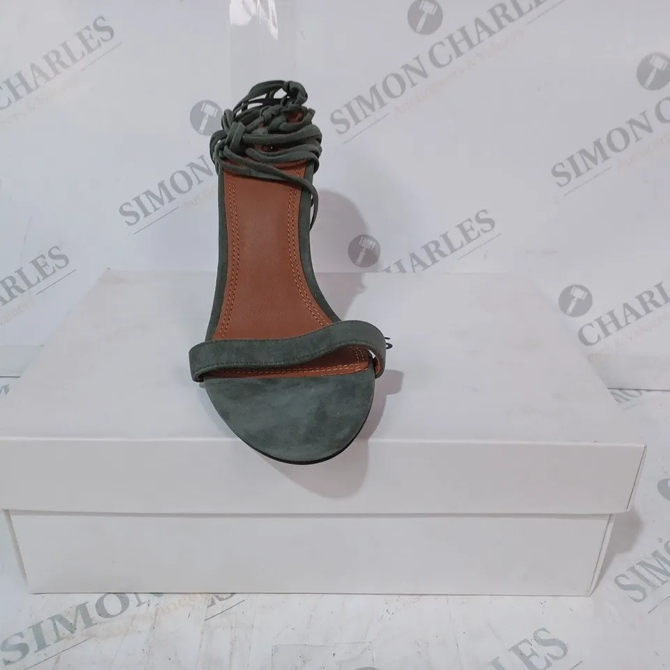 BOXED PAIR OF REISS ZHANE STRAPPY SUEDE HEELS IN GREEN SIZE 6