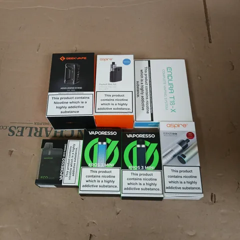 APPROXIMATELY 20 VAPES, E-CIGARETTES & ACCESSORIES TO INCLUDE - ENDURA T18-X - VAPORESSO XROS 3 MINI - ASPIRE POCKEX BOX KIT - ETC