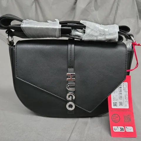 HUGO BOSS BLACK CLUTCH SHOULD STRAP BAG