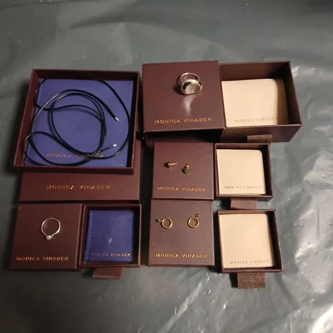 LOT OF 5 ASSORTED BOXED MONICA VINADER JEWELLERY ITEMS
