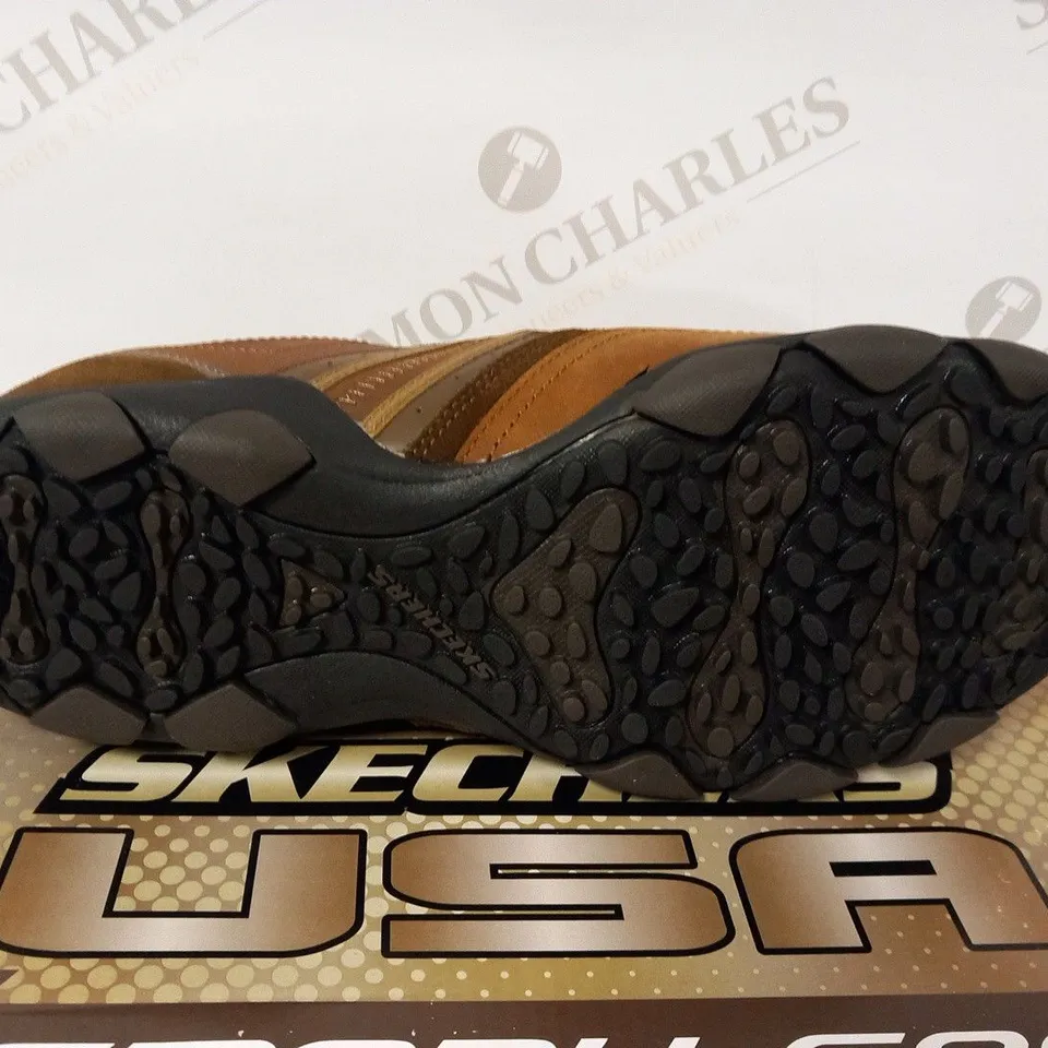 BOXED1102862SKETCHERS ZINROY SIZE 9