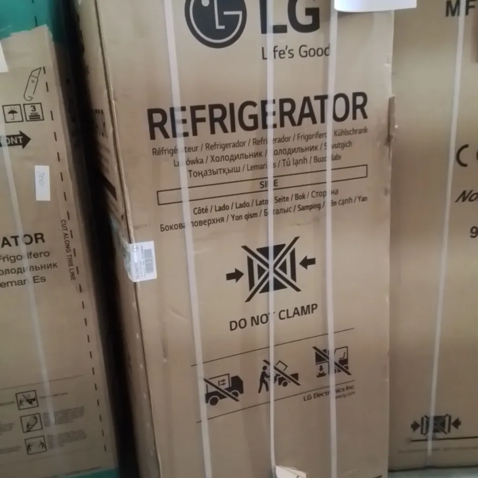 BOXED LG GMF960EV4E AMERICAN FRIDGE FREEZER IN ESSENCE BLACK STEEL WITH WATER PLUMBED FROST FREE