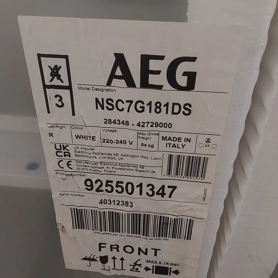 AEG 7000 GREENZONE INTEGRATED FRIDGE FREEZER 177.2 CM MODEL: NSC7G181DS