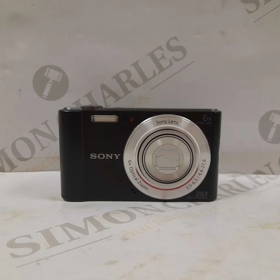 SONY CYBER-SHOT IN BLACK
