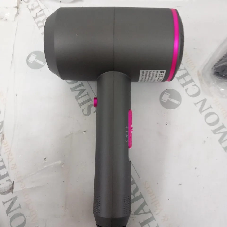 BOXED PROFESSIONAL HAIR DRYER