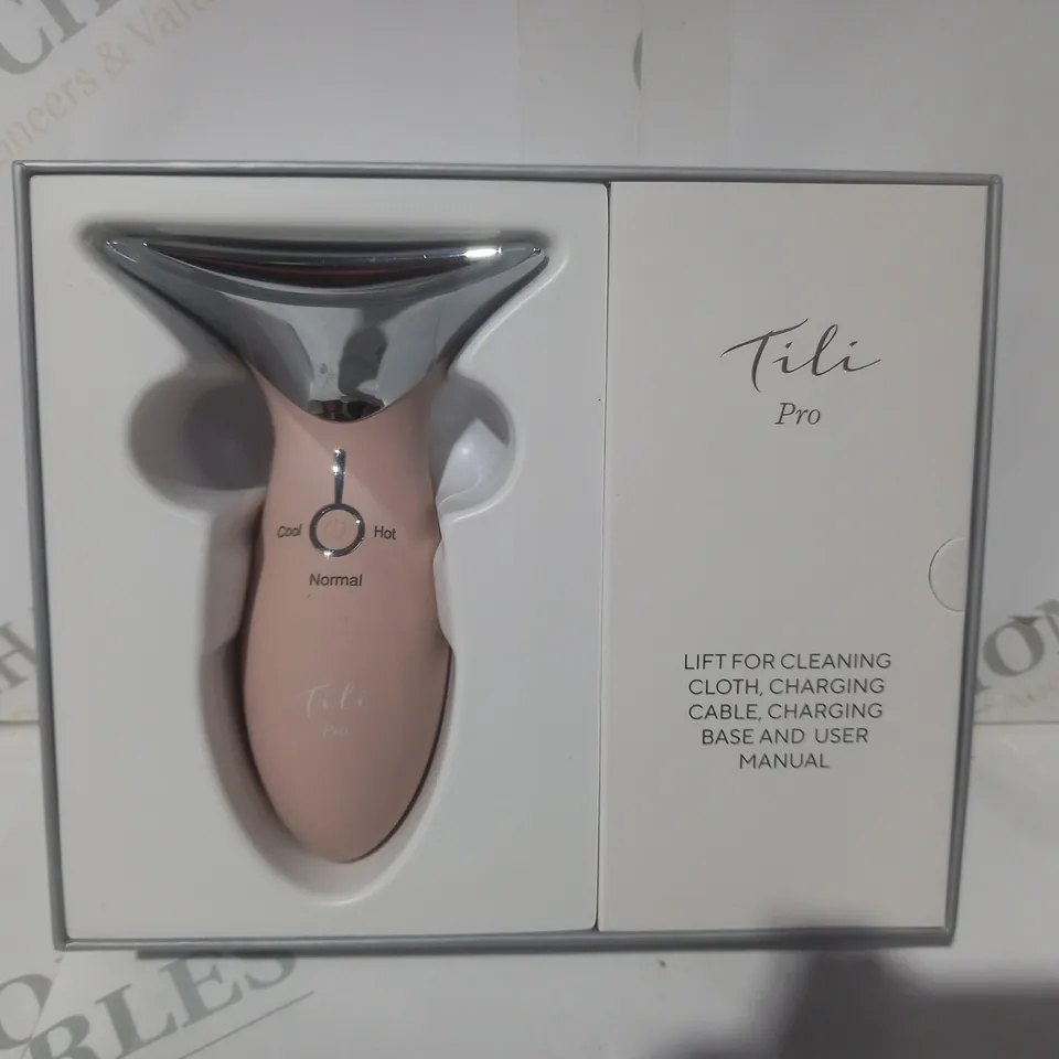 BOXED TILI PRO LED ANTI-AGEING HOT & COLD FACIAL TONING DEVICE