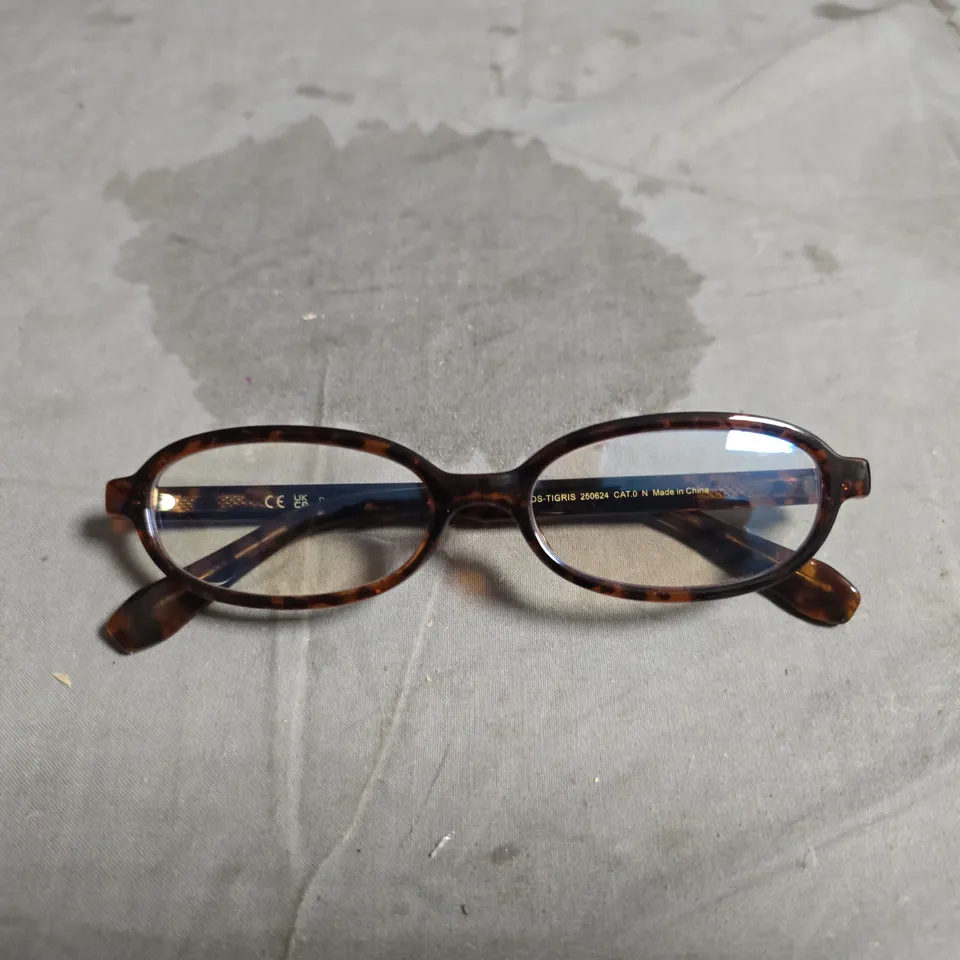 MELLER TORTOISESHELL RECTANGULAR EYEGLASSES - BOXED