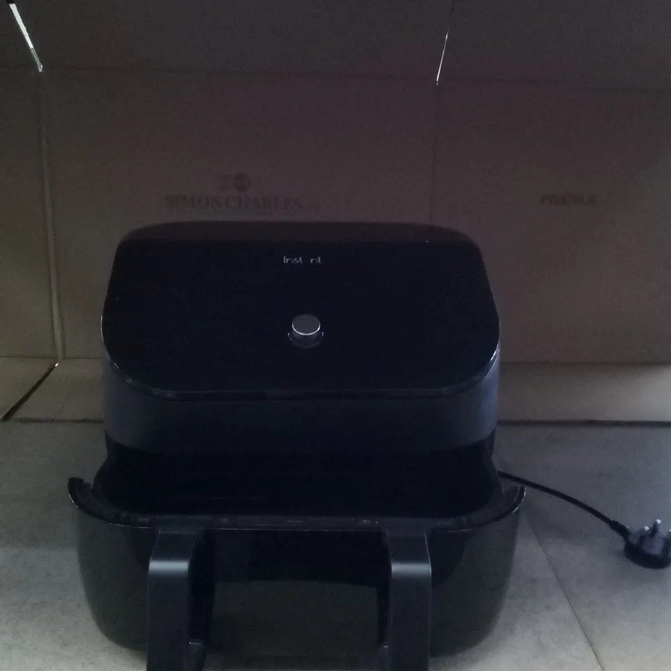 BOXED INSTANT VORTEX 8 IN 1 DUAL AIR FRYER 7.6L 