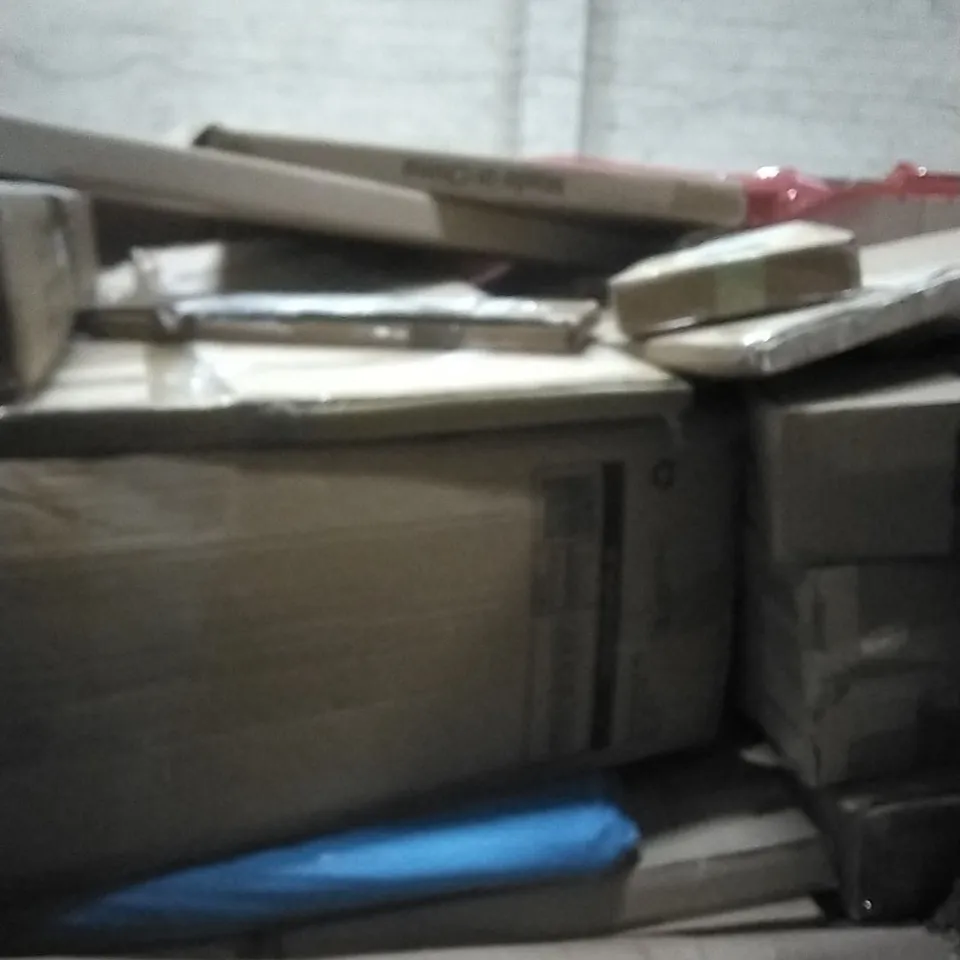 PALLET OF ASSORTED ITEMS INCLUDING- PURR POD, TOILET SEAT SOFT CLOSE 