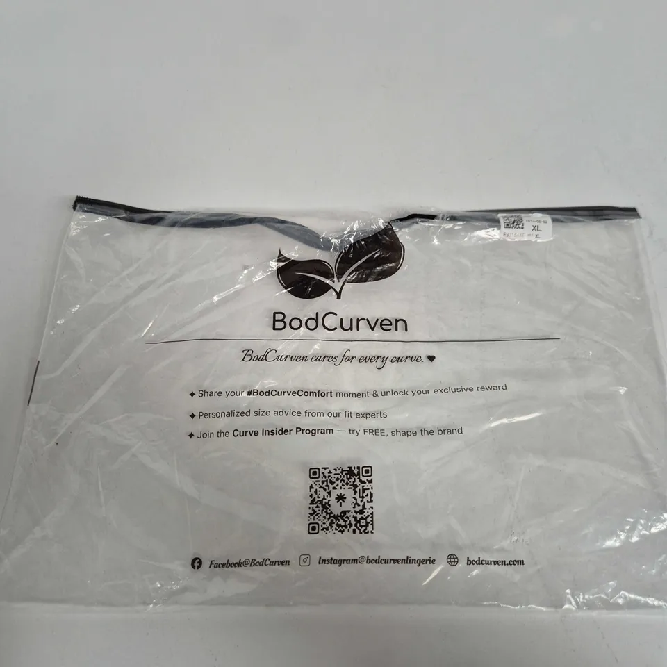 BODCURVE WHITE BRA – WOMEN'S LINGERIE, SIZE XL