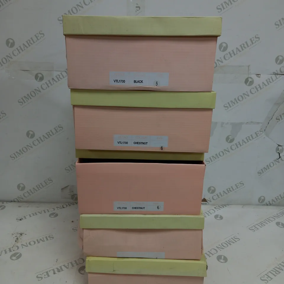 5 BOXED PAIRS OF ASSORTED STRAWBERRY SHOES TO INCLUDE SIZES 5, 6