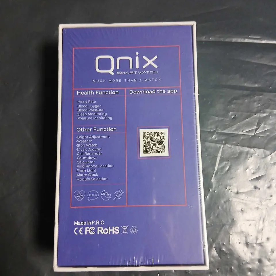 QNIX SMARTWATCH – BOXED WITH ORIGINAL PACKAGING