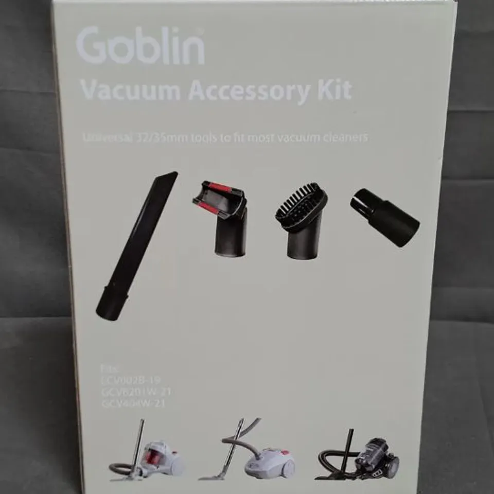 PALLET CONTAINING 40 14-PACK BOXES OF BRAND NEW GOBLIN VACUUM ACCESSORY KITS