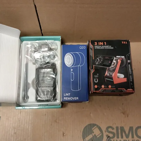 APPROXIMATELY 15 ASSORTED ELECTRICAL ITEMS TO INCLUDE2 WAY RADIOS, ELECTRONIC LINT REMOVER, 3 IN 1 WIRELESS CHARGER ETC - COLLECTION ONLY