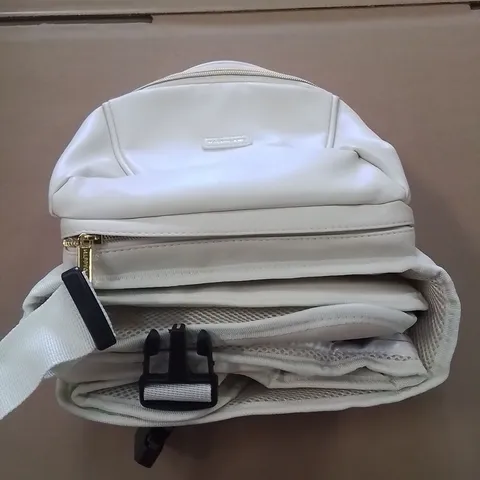 PALLET TO CONTAIN APPROXIMATELY 100 NAPPYGANG BABY HIP CARRIER BAGS