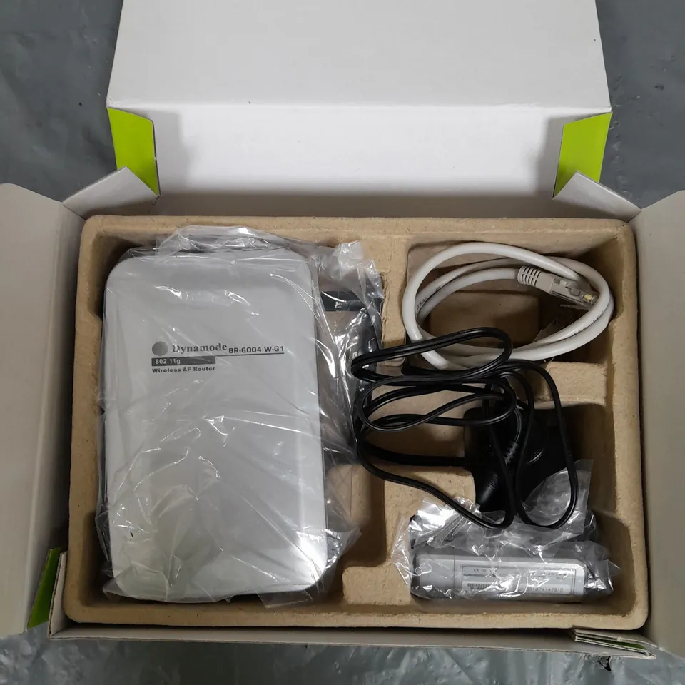 BOXED DYNAMODE BROADBAND LIFESTYLE 802.11G WIRELESS ROUTER 