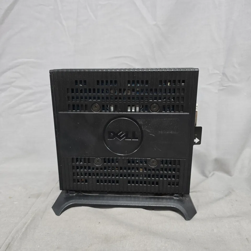 Dell Wyse Dx0Q AMD GX-415GA Quad-Core Desktop PC (4GB RAM, 32GB) – Dx0Q