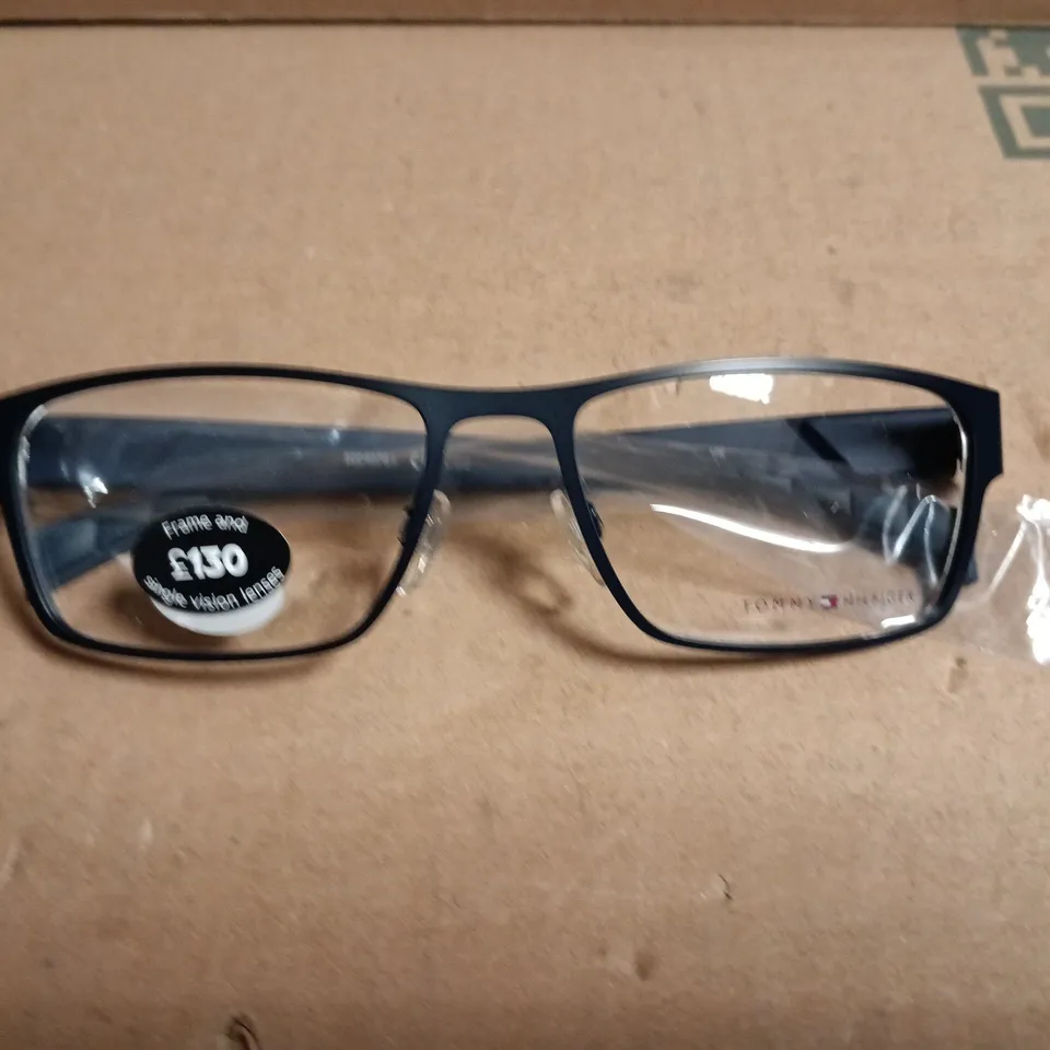 UNBOXED TOMMY HILFIGER BLUE FRAMED GLASSES