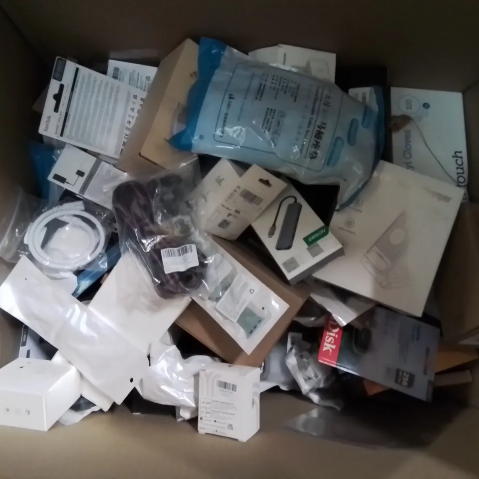 BOX CONTAINING LARGE AMOUNT OF BOXED ELECTRICAL ITEMS TO INCLUDE: PHONE CASES, LIGHT BULBS, WIRELESS CHARGING STANDS ETC.