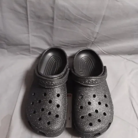CROCS GLITTERY GREY KIDS' CLOGS - UK SIZE M5 / W6
