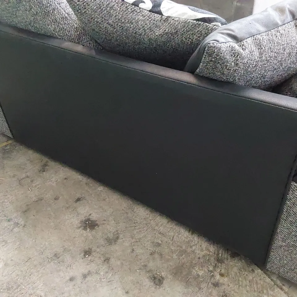 DESIGNER CROYDON THREE SEATER SOFA WITH SCATTER CUSHIONS BLACK FAUX LEATHER & GREY FABRIC