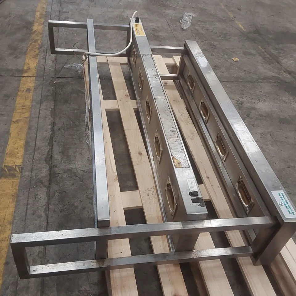 COMMERCIAL STAINLESS STEEL HEATED GANTRY