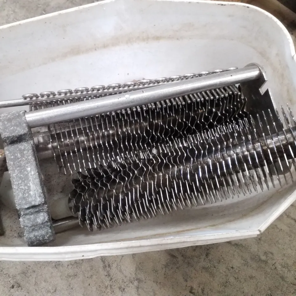 BIRO PRO 9 SIR STEAK TENDERIZER CUBER