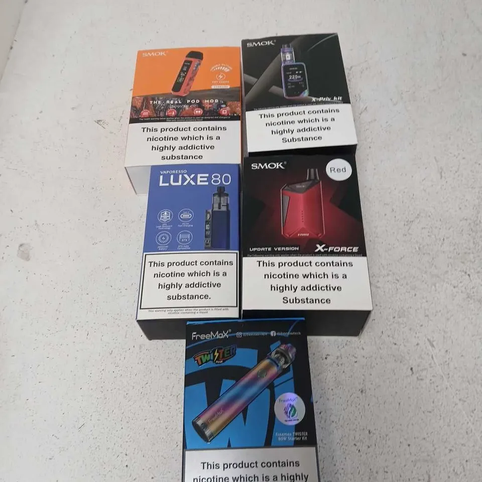 BOX OF APPROXIMATELY 35 ASSORTED E-CIGARETTES AND COMPONENTS TO INCLUDE:  SMOK X-PRIV KIT 