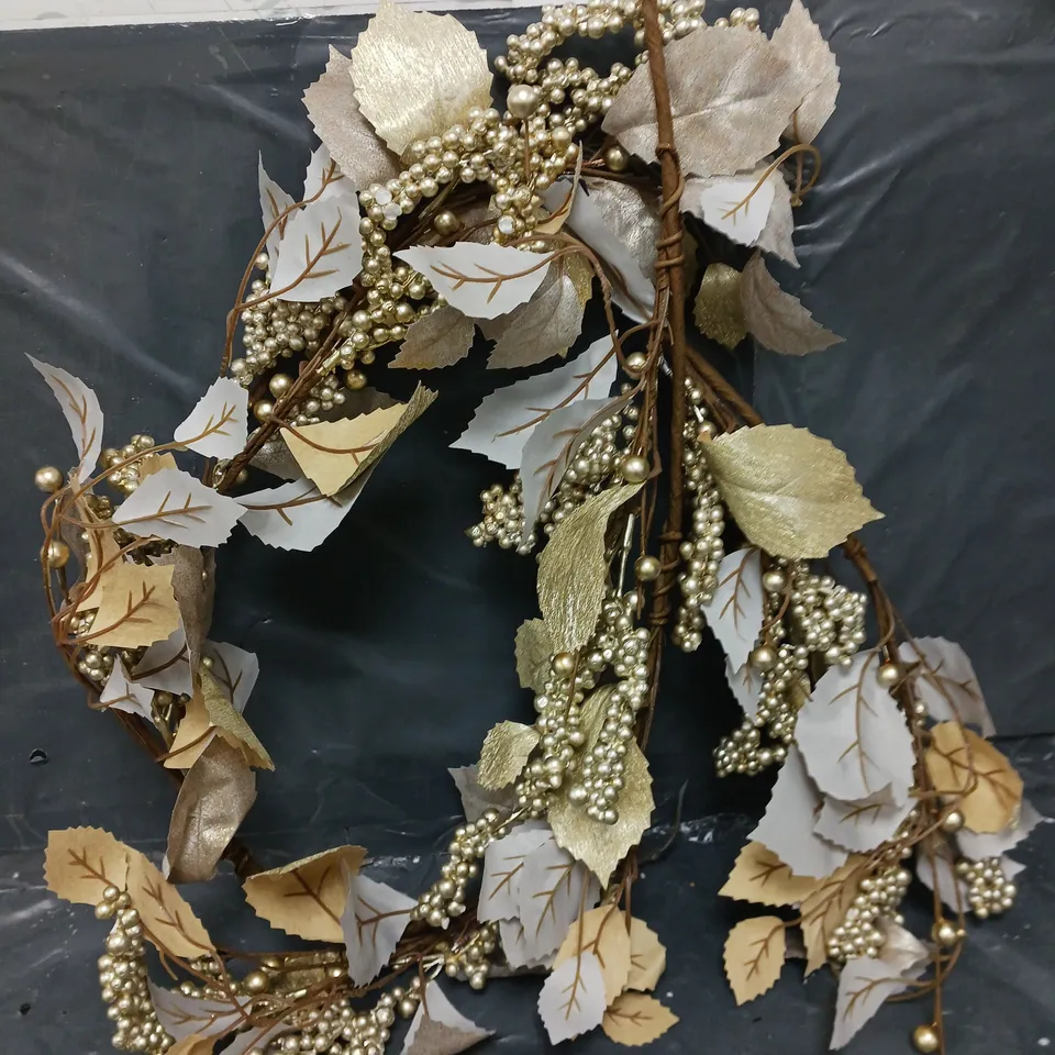 GOLD AND SILVER CHRISTMAS GARLAND  RRP £29.99