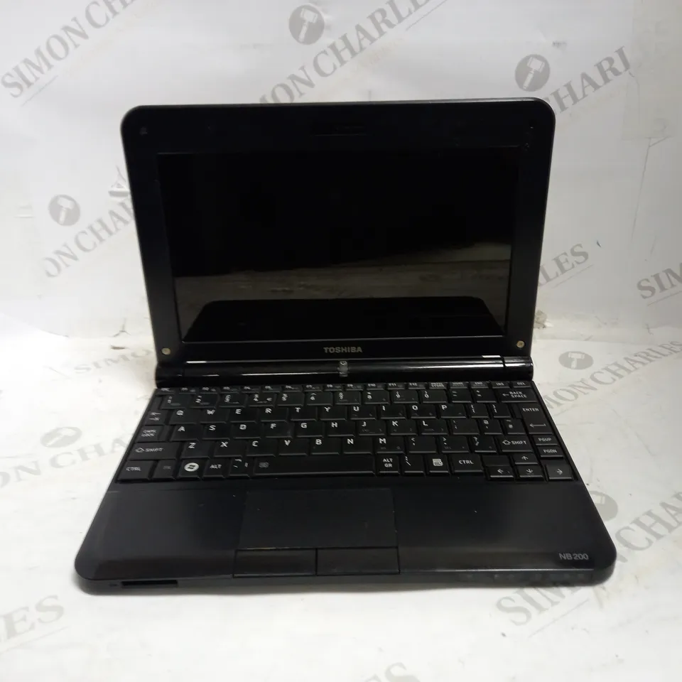 TOSHIBA NB200-11L 10" LAPTOP