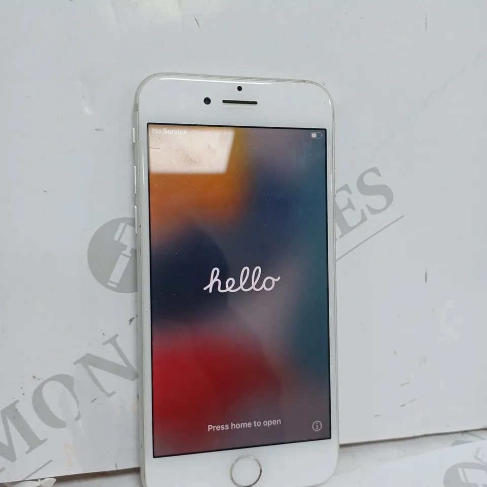 UNBOXED APPLE IPHONE 6 IN SILVER 