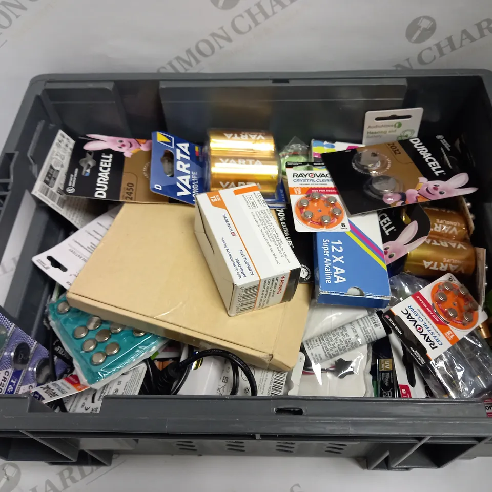 LARGE QUANTITY OF DIFFERENT TYPES OF BATTERIES TO INCLUDE AA, ALKALINE BUTTON BATTERIES, AAA, ETC