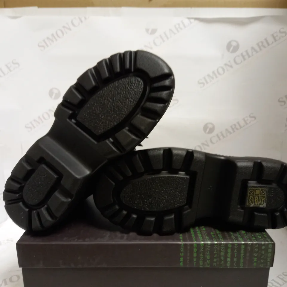 KOI VEGAN SPIKE DETAIL PLATFORM TRAINERS UK SIZE 5