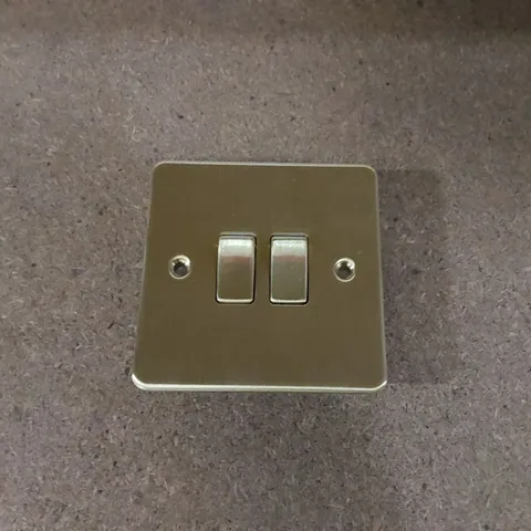 BAGGED FLAT PLATE 10AX 2G 2-WAY SWITCH