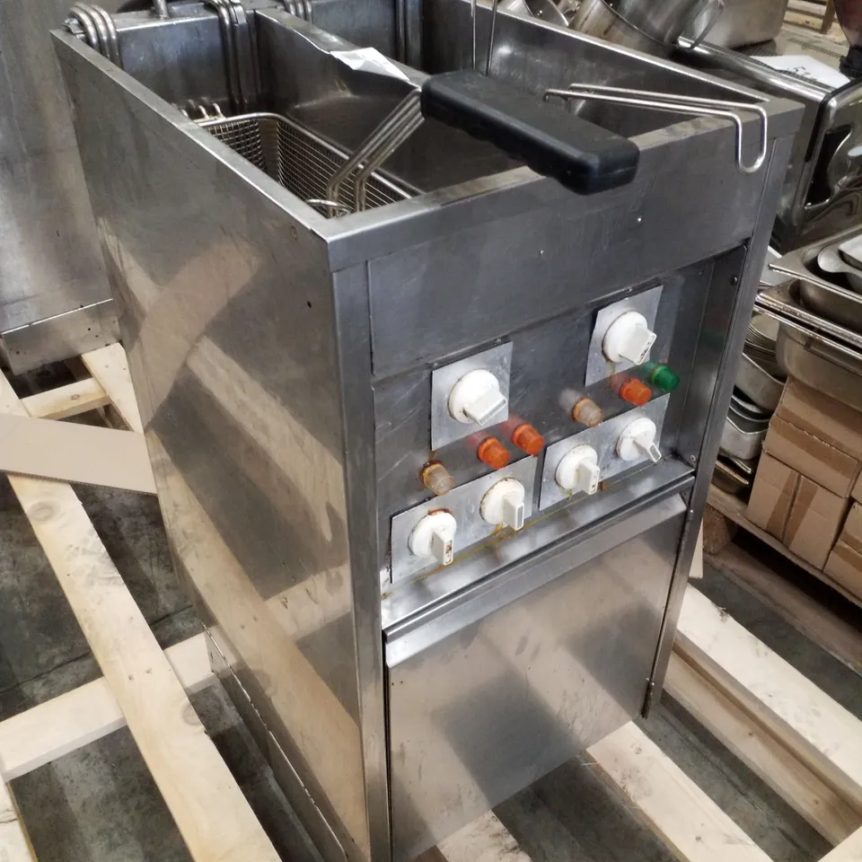 VALENTINE P294 DOUBLE TANK ELECTRIC FRYER