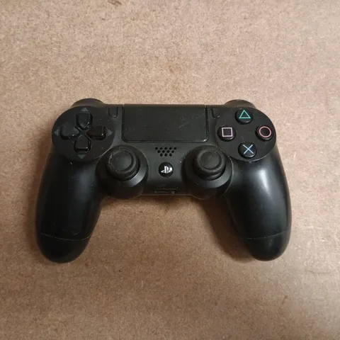 SONY PLAYSTATION 4 DUALSENSE WIRELESS CONTROLLER IN BLACK