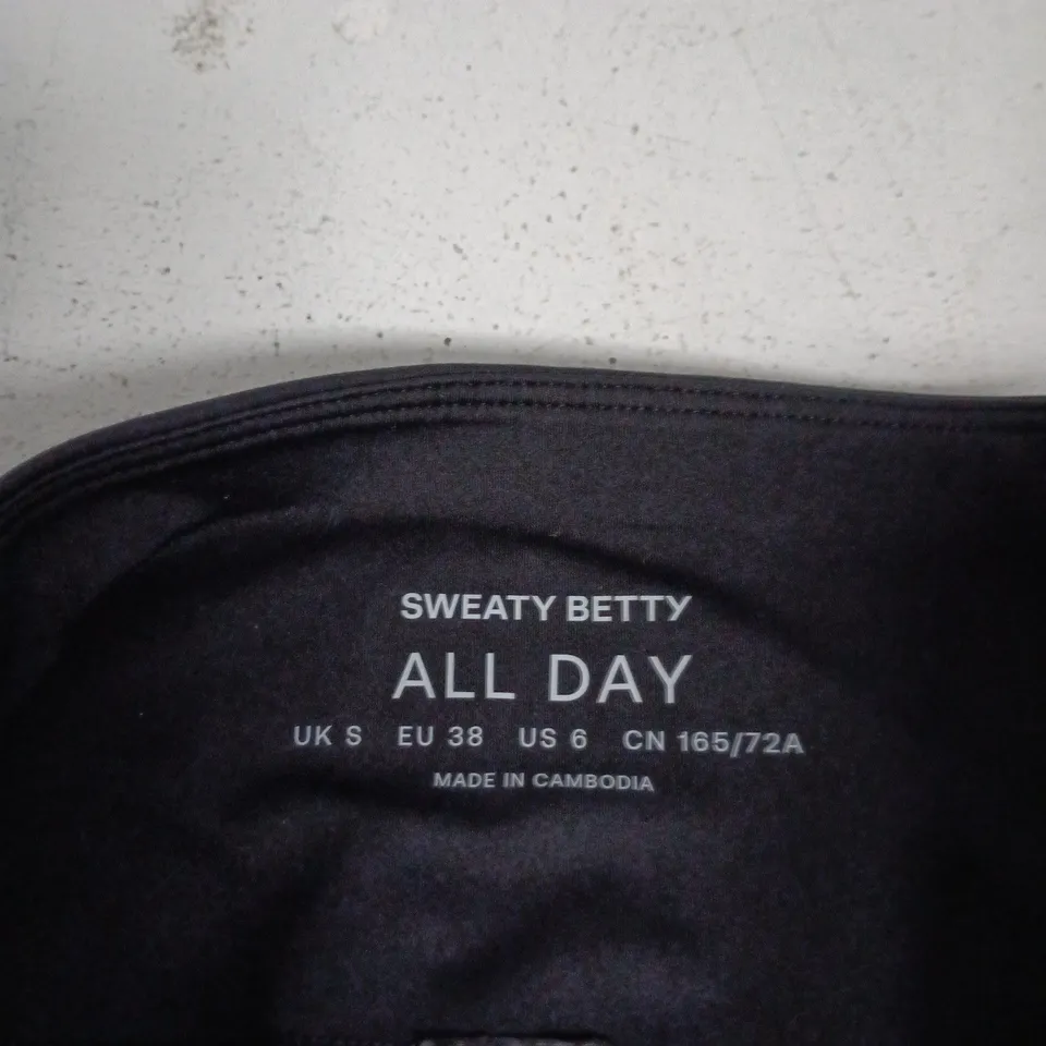 SWEATY BETTY ALL DAY 7/8 SOFT TWIST LEGGINGS – WOMEN’S, UK S, BLACK