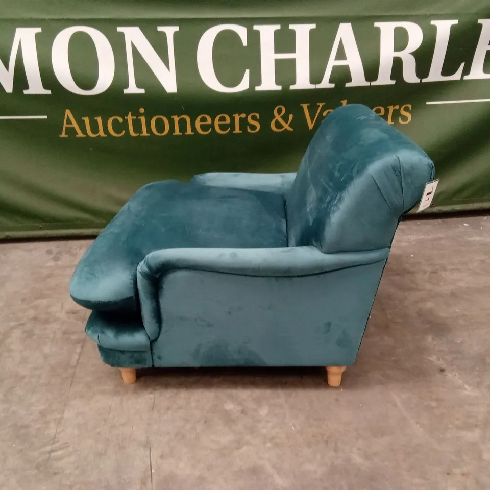 LPD HOME PLUMPTON CHAIR, PEACOCK BLUE VELVET