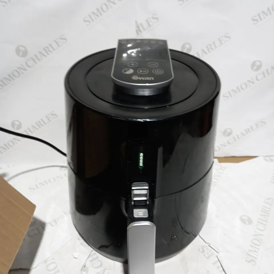 SWAN DIGITAL AIR FRYER RRP £49.99