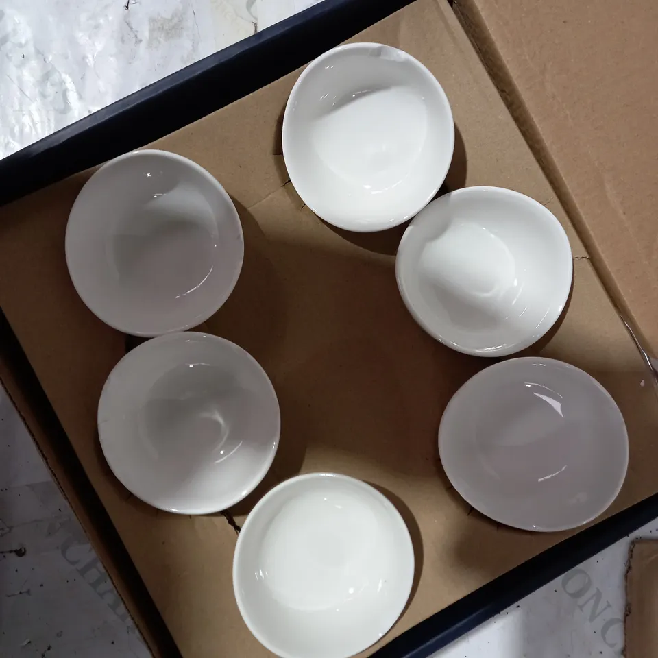 ARTESA 2-TIER SERVING STAND